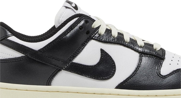 WMNS DUNK LOW 'VINTAGE PANDA'