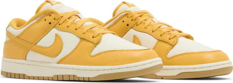 DUNK LOW PREMIUM 'UNIVERSITY GOLD COCONUT MILK'