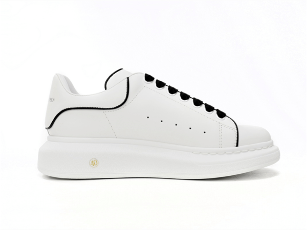 ALEXANDER MCQUEEN SNEAKER BLACK LINE