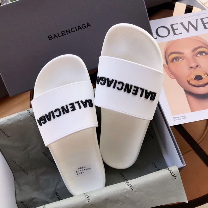 Balenciag* Pool Slide Eggshell