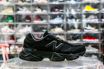 New Balance 9060 Triple Black