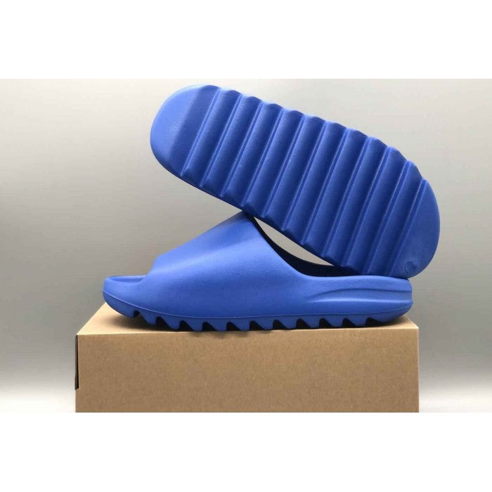 Yeezy Slides 'Azure'