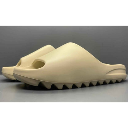 Yeezy Slides 'Bone'