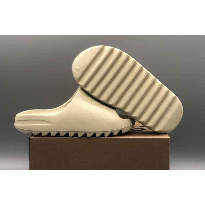 Yeezy Slides 'Bone' 2022