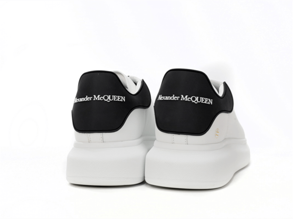 ALEXANDER MCQUEEN SNEAKER VINYL